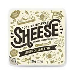 Végami vous propose : Sheese saveur cheddar fort 200g